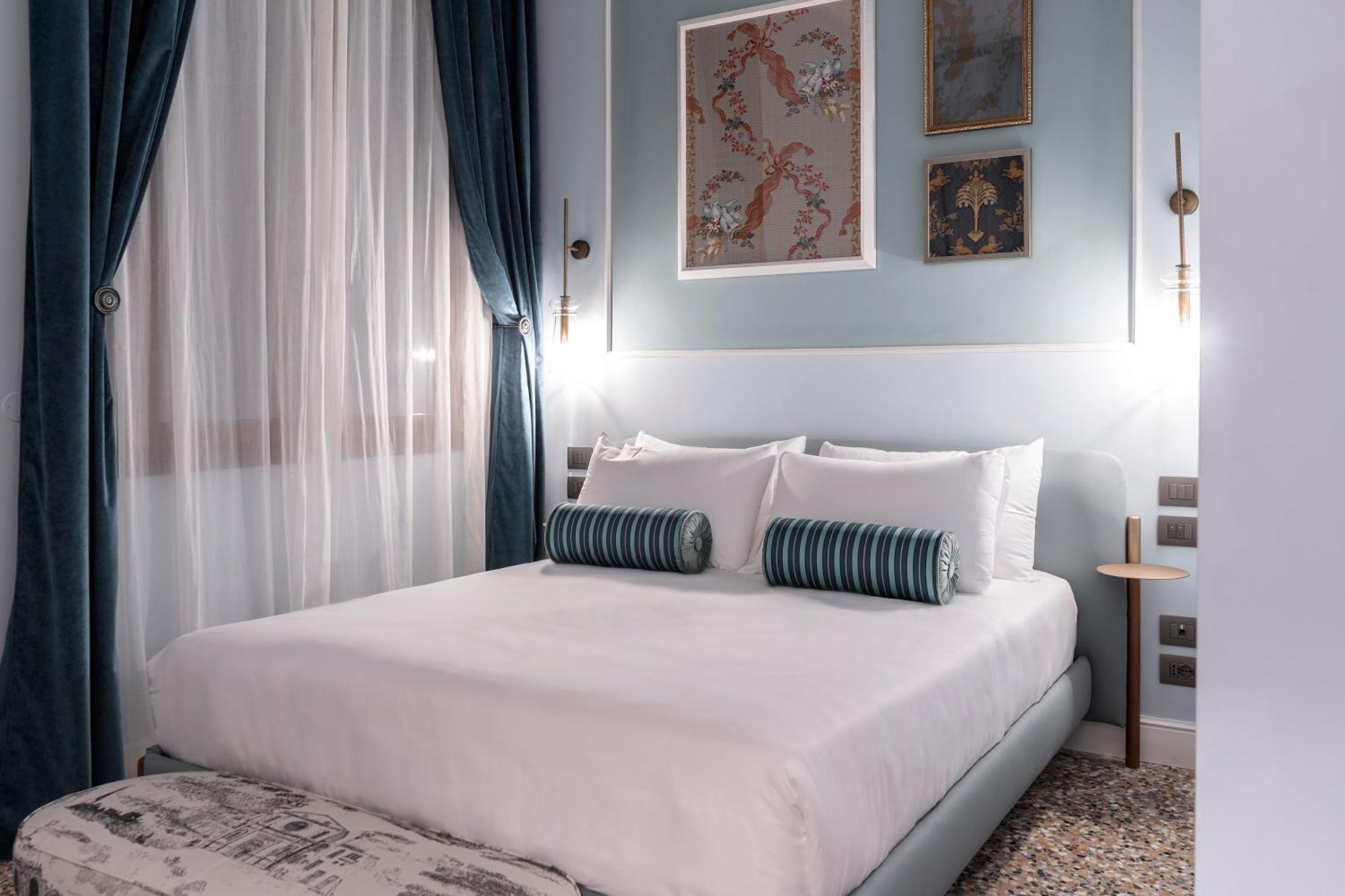 Three-Bedroom Apartment terrace,1480480316:JPEG